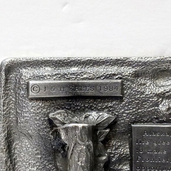 Vintage 1984 Alaska Embossed Pewter Metal Belt Buckle - Picture 5 of 5